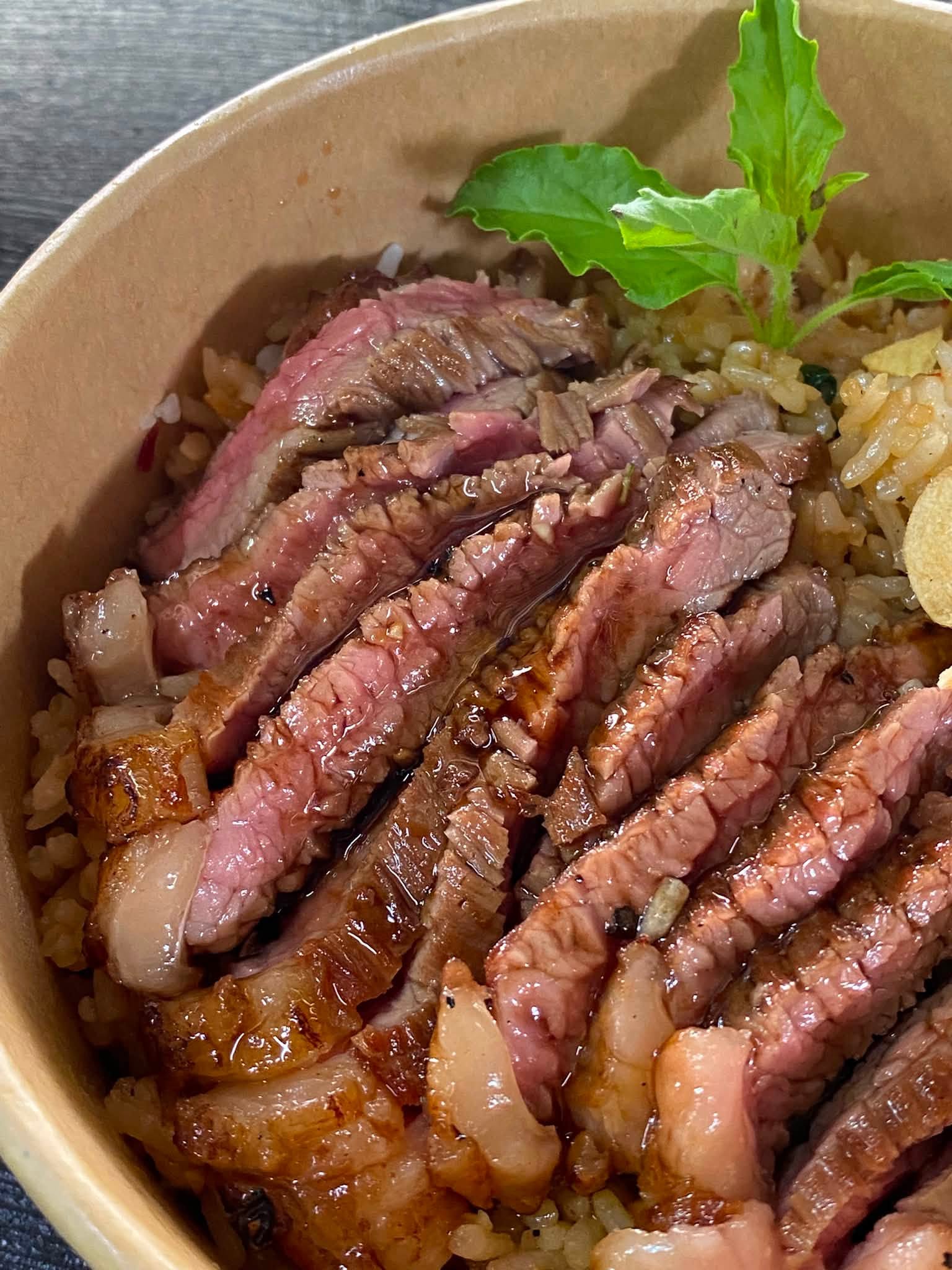 ข้าวผัดมันเนื้อพิคานย่า